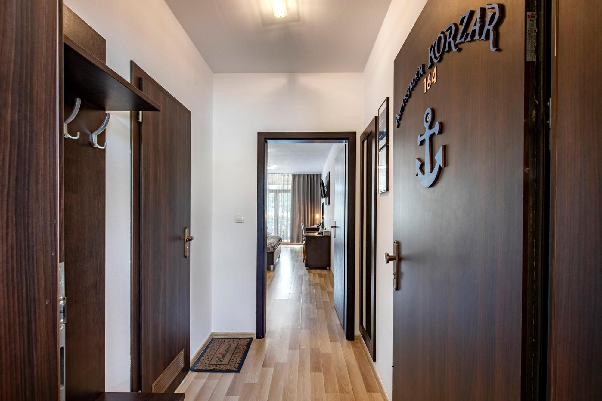 Besenova Apartman Korzar Εξωτερικό φωτογραφία